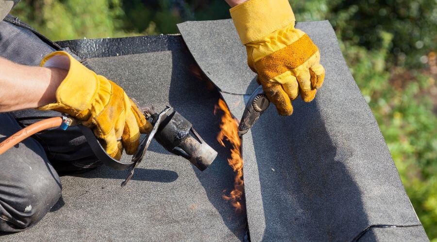 Professional gutter cleaning in Mill Creek, IN